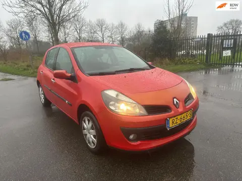 Renault Clio 1.2-16V Authentique Airco Radio/Cd