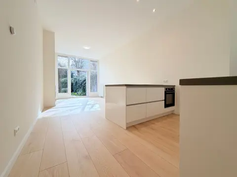 Woning aan de Groot Hertoginnelaan te Den Haag