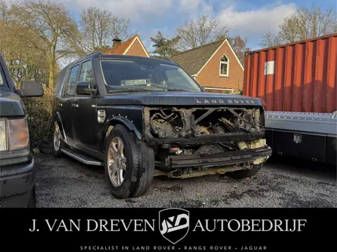Land Rover Discovery 3.0 SDV6 Black & White - Front + koplampen aanwezig! Voor onderdelen alleen com
