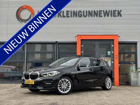 BMW 1-serie 118i Business Edition / Schuifkanteldak / Navi / Applecarplay/AndroidAuto /