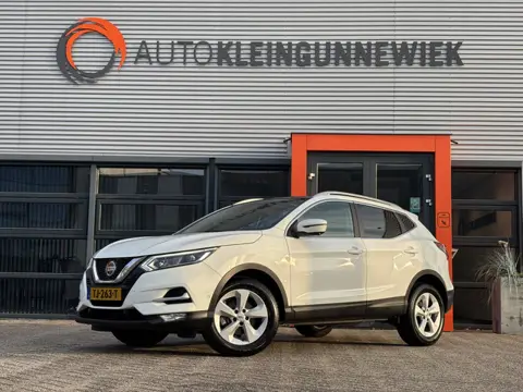 Nissan QASHQAI 1.2 Business Edition / 360 Camera / Stoelverwarming & Voorruitverwarming / Trekhaak /