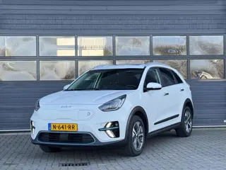 KIA E-NIRO DYNAMICPLUSLINE 64 KWH I TREKHAAK I 100% SOH I 3-FASE I APPLE CARPLAY I P-CAMERA I ADAPTI