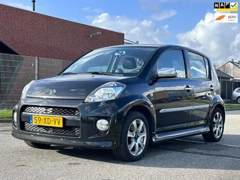 Daihatsu Sirion 2 1.3-16V Comfort 1e Eigenaar*Airco*Trekhaak*NAP*LM velgen*Elektrische ramen*