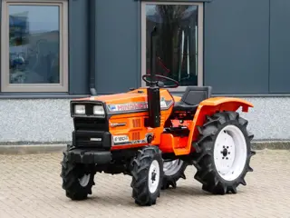 Hinomoto E1804 4wd / 1683 Draaiuren / Miditrekker