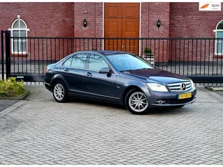 Mercedes-Benz C-klasse 180 CGI BlueEFFICIENCY Avantgarde / Xenon / Parkeersensoren / Stoelverwarming