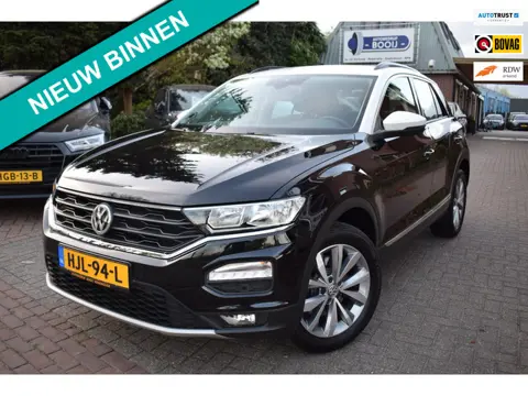 Volkswagen T-ROC 1.5 TSI Sport 150 PK ADAP CRUISE/CARPLAY/CAMERA/AIRCO-ECC/PDC V+A/TREKH/6 BAK/LMW 1