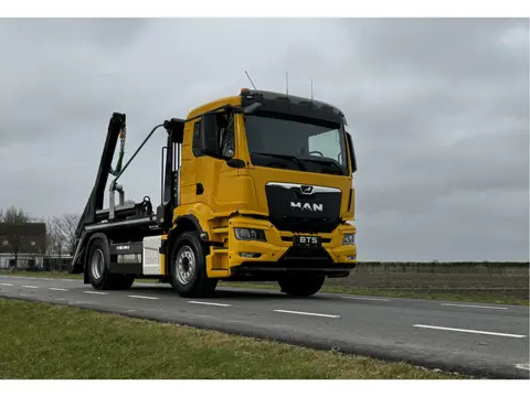 MAN TGS 18.330 4x2 BL CH (kenteken 2024) 2026 opgebouwd met VDL P14 portaal Containersysteem