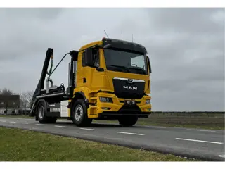 MAN TGS 18.330 4x2 BL CH (kenteken 2024) 2026 opgebouwd met VDL P14 portaal Containersysteem