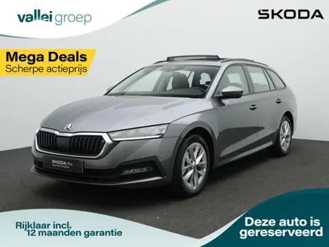 Skoda Octavia Combi 1.0 e-TSI 110 pk DSG Business Edition | Panoramadak | Trekhaak | Navigatie | Key