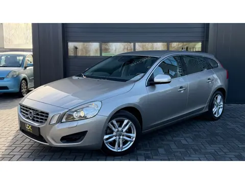 Volvo V60 1.6 T4 Summum Airco|T4|Cruise|Automaat