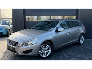 Volvo V60 1.6 T4 Summum Airco|T4|Cruise|Automaat