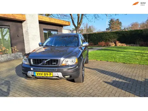 Volvo XC90 2400, 5 cilinder diesel, grijs kenteken