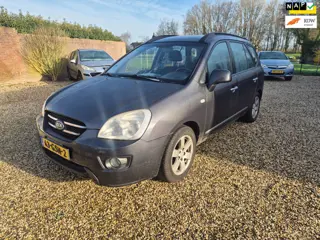 Kia Carens 2.0 CVVT X-ecutive