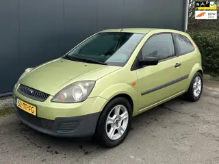 Ford Fiesta 1.3-8V Champion