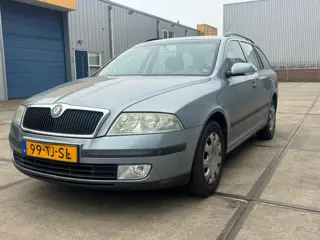 Skoda Octavia Combi 1.6 Ambiente