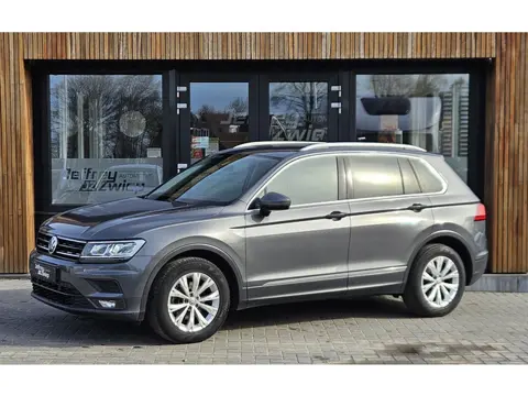 Volkswagen Tiguan 1.4 TSI ACT Comfortline Business full led. stoelverwarming. apple carplay. automaa