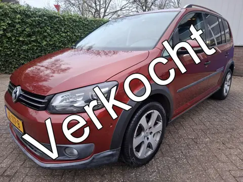 Volkswagen Touran 1.4 TSI Cross CLIMAT/CRUISE/TREKHAAK/LED/STOELVERWARM 140PK
