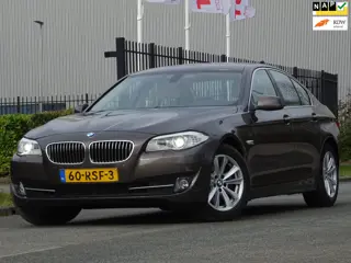 BMW 5-serie 523i High Executive NL-AUTO NAP/LEER/NAV/PDC/APK