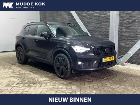 Volvo XC40 B3 Plus Black Edition | Panoramadak | 360° Camera | Trekhaak | ACC | harman/kardon | BLIS