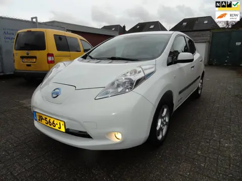 Nissan LEAF Acenta AUT 30 kWh (KM 87449 NAP NAVI CLIMA)