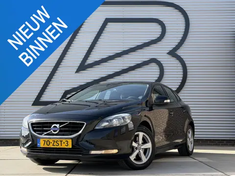 Volvo V40 1.6 T3 Kinetic 2e Eigenaar|Navi|Camera|Trekhaak|Clima|Cruise|D-riem v.v. in 2022|N.A.P|APK