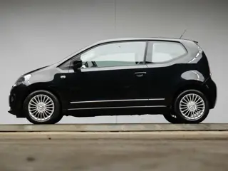 Volkswagen Up! 1.0 high up! Sport (NAVI,PDC,CRUISE,AIRCO,BLUETOOTH,ELEKTRISCH PAKKET,SPORTSTOELEN,LM