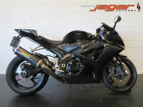 Suzuki GSX-R1000 GSX 1000R AKRA BLACK-ED (bj 2008)