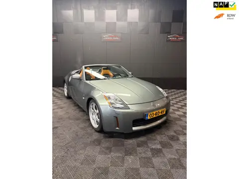 Nissan 350Z Roadster 3.5 V6 | Navi | Xenon | PDC | Nieuwe APK |