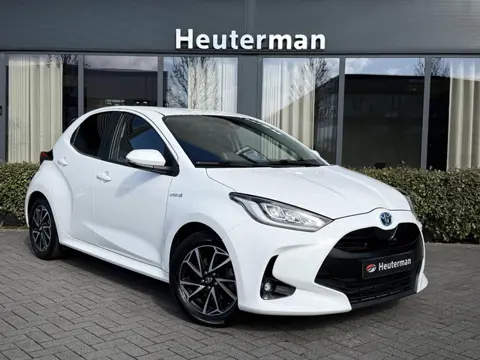 Toyota Yaris 1.5 Hybrid Dynamic Camera/ Privacy glas