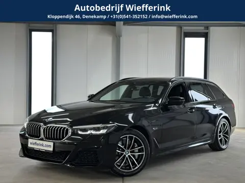 BMW 5 Serie Touring 530e M Sport Edition | Elek. Trekhaak | H&K Sound | ACC | Park-Assist |