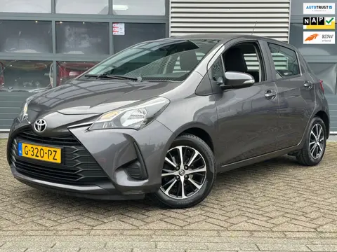 Toyota Yaris 1.0 VVT-i Connect | Camera | Navi | CarPlay | NAP