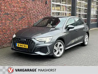 Audi A3 Sportback 45 TFSI e S edition Competition Plug-In ParkeerSensoren/Clima/Airco/Cruise/AppConn