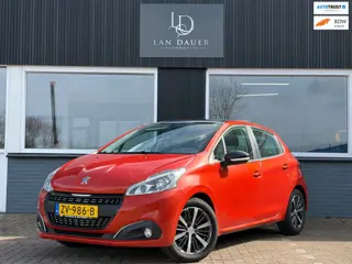 Peugeot 208 1.2 PureTech Allure / Pano / Stoelverwarming !