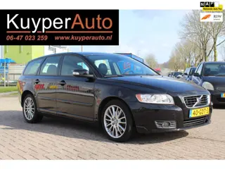 Volvo V50 2.4 Momentum automaat nap leder trekhaak