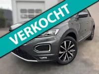 Volkswagen T-Roc 1.0 TSI Style ELEKTR. KLEP / CAMERA / CARPLAY / STUUR & STOELVERW. / ACC / ECC