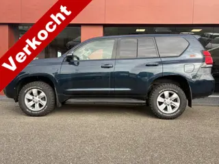 Toyota Land Cruiser 2.8 D-4D-F Challenger Window Van