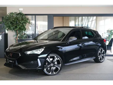 CUPRA Leon 1.4 e-Hybrid VZ 245PK Pano Cam Led Navi ACC Keyless
