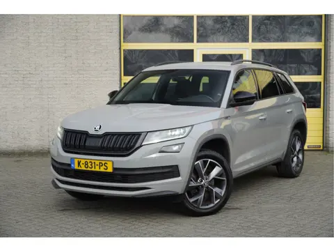 Škoda Kodiaq 1.5 TSI 150PK! Automaat Sportline Business BJ2021 Lmv 19" | Led V+A | Pdc | Keyless ent