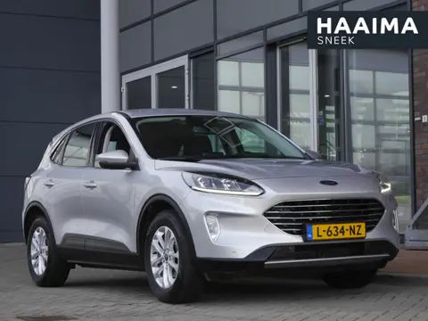 Ford Kuga 2.0 TDCi Titanium | Diesel | Trekhaak | 1900KG trekgewicht | Keyless entry en start | Lich