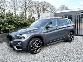 BMW X1 xDrive20i Navi|Cruis|PDC|Media Grijs (bj 2016)