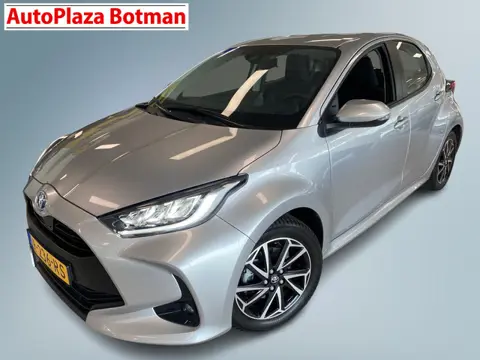 Toyota Yaris 1.5 Hybrid Dynamic (bj 2022, automaat)