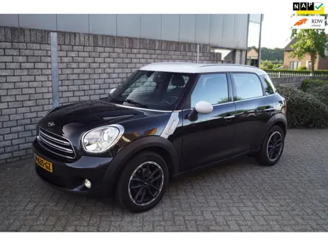 Mini Mini Countryman 1.6 Cooper Chily 123 PK Half Leder Sportstoelen Clima Cruise Xenon PDC 4x Elekt
