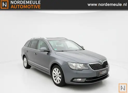 SKODA SUPERB 1.6 TDI CHAMPS ELYSEE. NAVI,TREKHAAK,CRUISE