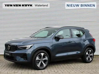 Volvo XC40 2.0 B4 Plus Dark Automaat /  Harman Kardon audio / Trekhaak / 19" velgen / Verwarmd voorr