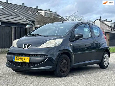 Peugeot 107 1.0-12V XR Airco*NAP*Volle tank*Nieuwe APK*Elektrische ramen*