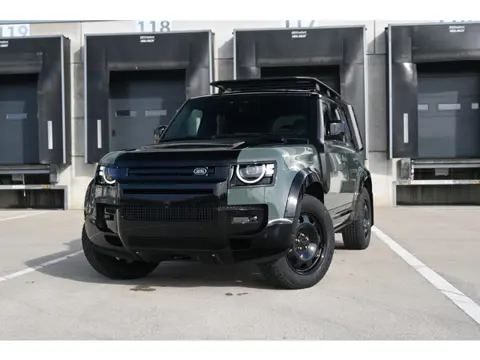 Land Rover Defender 110 2.0 P300e 110 Trophy Edition Keswick Green