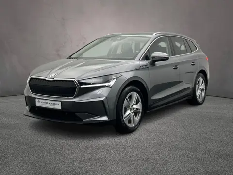 Skoda Enyaq iV 80 204pk Automaat Trekhaak, Adaptive cruise control, Navigatie, LED matrix koplampen,