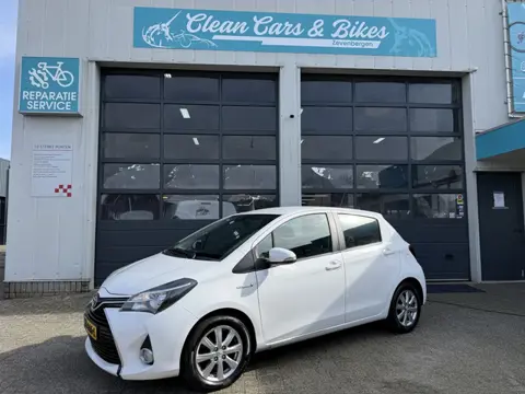 Toyota Yaris 1.5 Hybrid Lease (bj 2015, automaat)