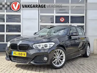 BMW 1-serie 118i Corporate Lease High Executive | Navigatie | LM Velgen 17" | Elektrisch Glazen Pano