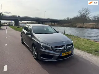 Mercedes-Benz A-klasse 180 AMG |Carplay|AMG|Pano|luxe|